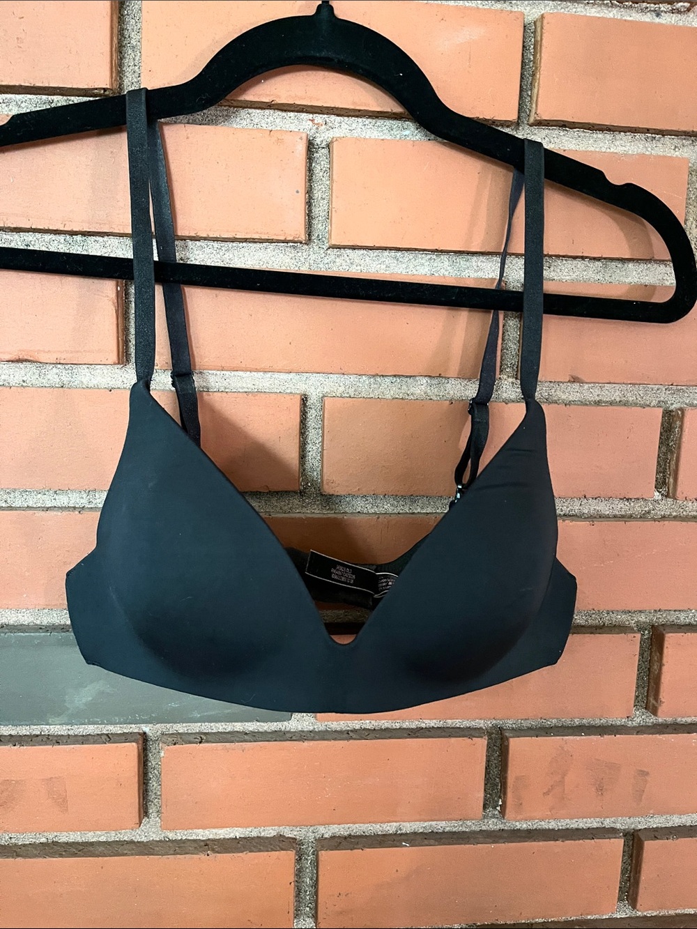 Victoria's Secret Black Molded Plunge Bra